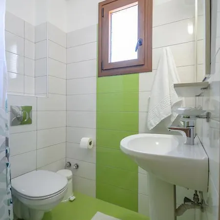 Margaritis 2 * Ajía Ána